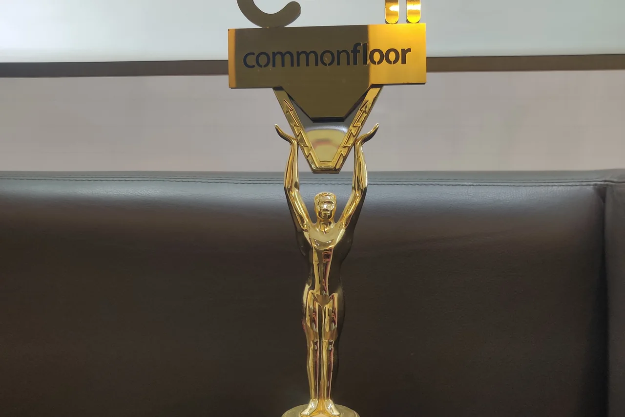 The CommonFloor award trophy at the 5 Elements office